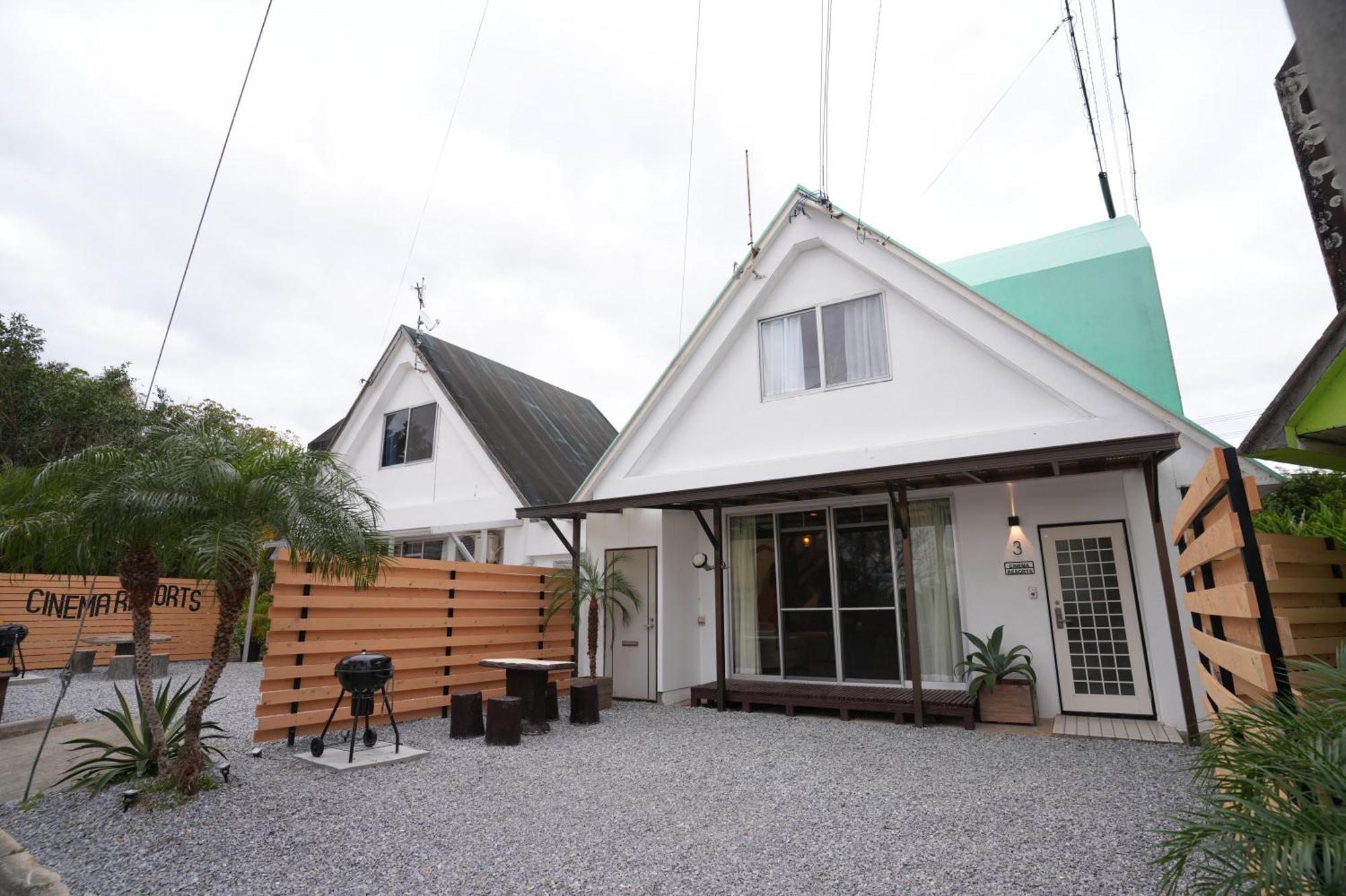 Cinema Resorts 3 Motobu Buitenkant foto